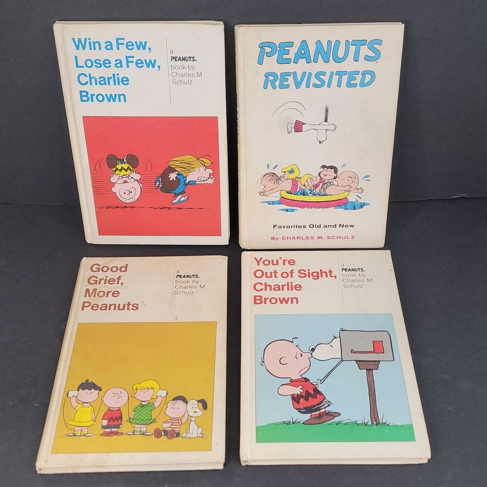 Lot of 4 Vintage Peanuts Paperback Books Charles M. Schulz Charlie Brown Comic